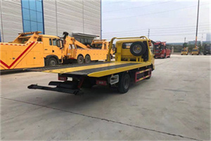 内黄非事故拖车